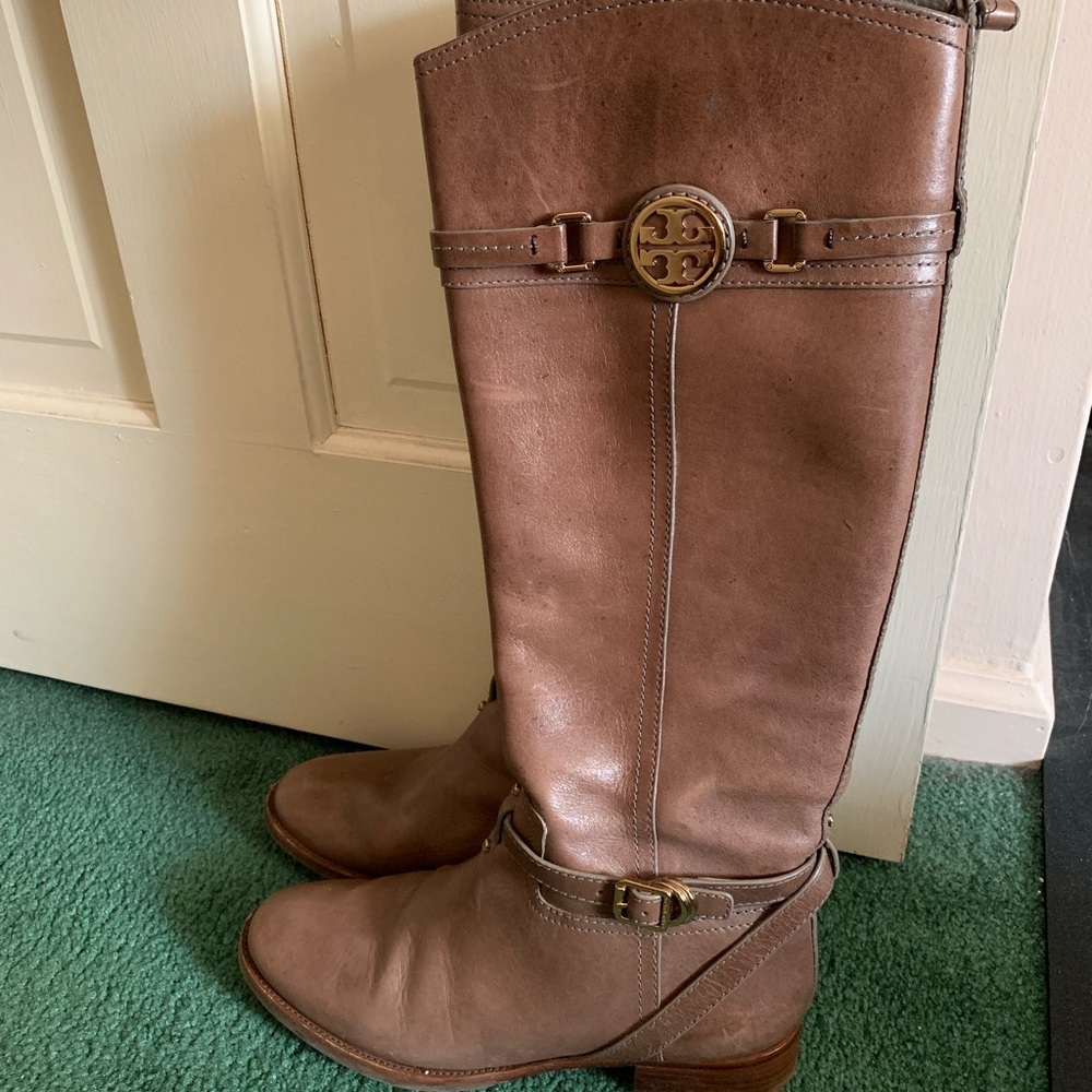 Tory Burch Boots size 9